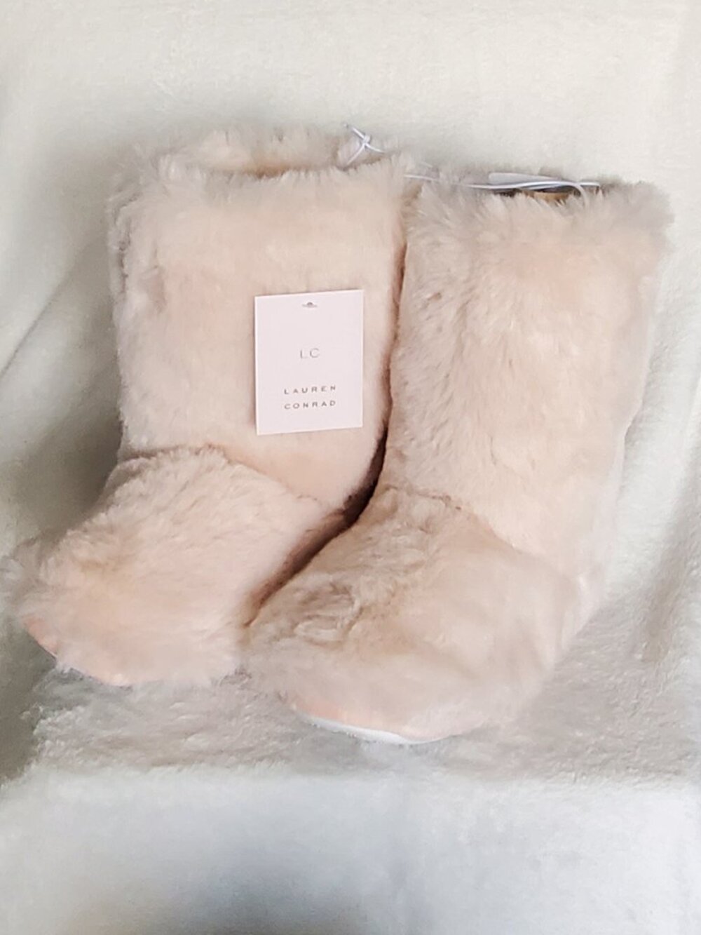 NWT! faux fur tall slippers Lauren Conrad Size L 8/9 Brand New and HTF!